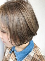 オーティティ(O-TETE)&nbsp;O-tete カーキベージュ系カラーブリーチ