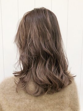 アイティー バイ アルバム 中野店(IT by ALBUM) シフォンミディ_ローライトスリークボブ厚めバング_ba285952