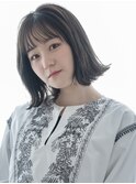 シースルーバングで透け感♪暗髪アッシュベージュ×外ハネボブ