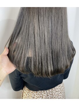 エイミー(Aimee) Aimee 町田　ツヤカラー×透明感グレージュ