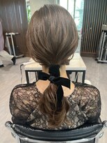 ハイプ(HYPE)&nbsp;【Manae】ベロアリボンを使ったシンプルローポニー