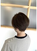 カーキベージュ