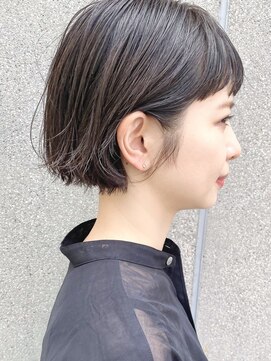 ディッセンバー 神宮前(December) ミニボブ小顔暗髪切りっぱなしボブ外はねボブ黒髪渋谷原宿神宮前