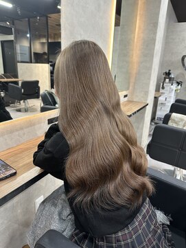 ラピス 大阪心斎橋店(Lapis) ブリーチ1回でできるアッシュブラウン