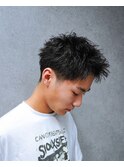 カットで作るスパイキーショート