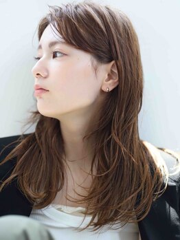 ストーリアエフ カミトザッカ(storia.f kami to zakka)の写真/大人女性から大人気！確かな技術と知識を兼ね備えたスタイリストが、お客様のなりたいを叶えます♪