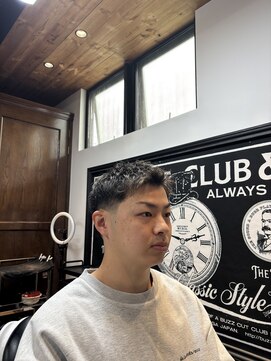 バズ(BUZZ) スパイキーショート