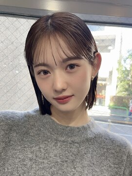 メゾンアクア 表参道(Maison ACQUA) 切りっぱなしボブチェリーブラウンミニウルフ前髪縮毛矯正表参道