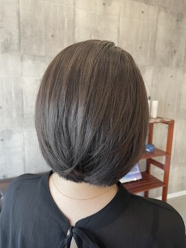 ミラーズバイフェイス(Miroirs by face) レイヤーボブ