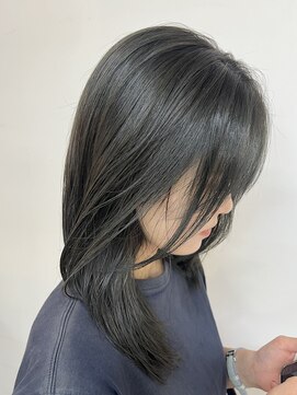 シアン(CYAN) 秋冬カラーにおすすめ★緑にならないブルージュカラー♪