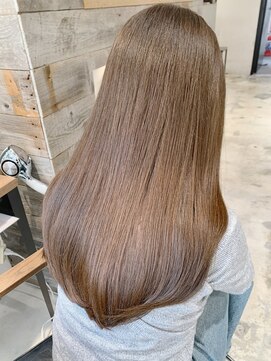 アイヴィ 表参道(IVY) オリーブベージュ　ベージュ　オリーブ　寒色系　髪質改善