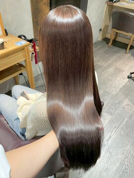 アフィナー(Afinar) 【横浜駅/横浜西口】グレージュ