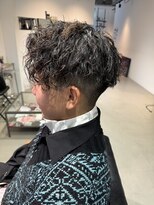 イズ(iss)&nbsp;初パーマの方校則厳しい方ご相談ください