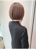 大人かわいい透明感カラー白髪ぼかし前下がりボブまとまる