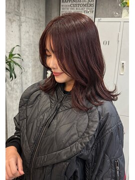 ソヨン 本厚木店(SOYON) 《佐藤遥》ミディアムレイヤー×ワインレッド