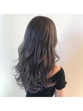 シャンプー 本店(SHAMPOO) 透明感たっぷりのシルバー