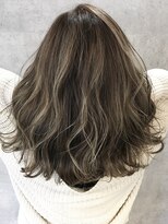 オリ(‘Oli)&nbsp;ハイライト＿パールベージュ