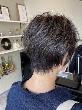 アットラップレーヴ(attrape-reve) 【絶壁解消】＃小顔ショート＃ハイライト