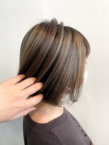 オル(Olu)&nbsp;【MASAYA】脱白髪染めハイライト×大人ボブ