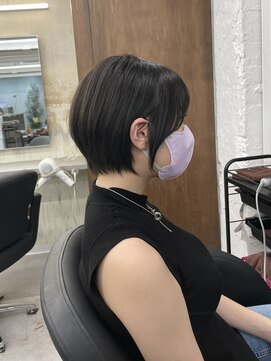 エイト プラット 渋谷2号店(EIGHT plat) 大人可愛い黒髪前下がりショートボブ　3/3