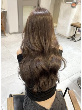 キャンバス バイ ネオリーブ 横浜西口(Canvas by neo.) 色気韓国ヘアブリーチなしグレージュレイヤーカット【横浜】