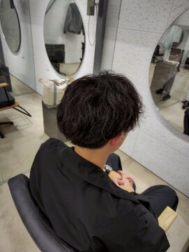 ビーヒアナウ N゜03 金沢駅西店(BE HERE NOW) メンズパーマ/ツイスパ/マッシュ/クリームパーマ