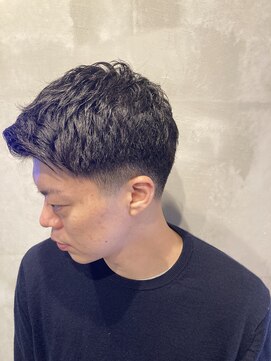 フランクスバーバーリザーブ 人形町店(FRANK’S BARBER RESERVE) ローテーパーフェード