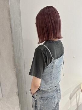 ヨーク(YOKE) YOKE 切りっぱなしボブ外ハネボブハイトーンベビーピンク