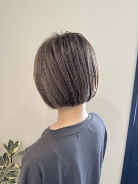 ラヴィン(LOVIN’) ミニボブ/ハイライトベージュ/白髪ぼかし