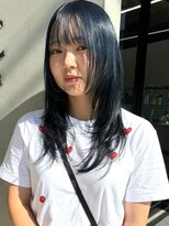 セル(CELL)&nbsp;ネイビーブルー　セミロング　レイヤーカット　小顔バング