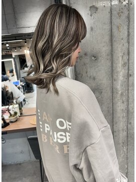 アコ(Aco) ★ミディアムレイヤー×ハイライト★