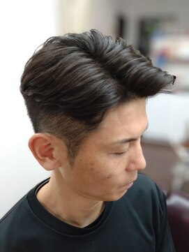 トバ(TOBA) 七三分け+アイロンパーマ