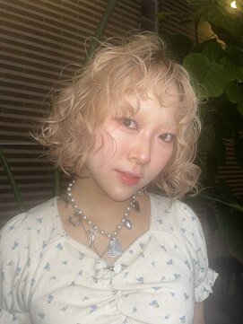 デイジー(Daisy) 外国人風ブロンドColor