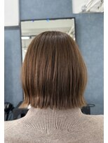 ルアン 上通り(ruen)&nbsp;パツっと質感の今っぽ切りっぱなしボブ