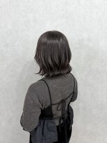 フランチェスカドットボブ(francesca.bob)&nbsp;くくれる外ハネボブ×マットグレージュ【渡辺】梅田