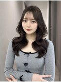 薄め前髪×顔まわりで小顔レイヤーロング