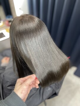 イリス 高槻店 プレミアム髪質改善縮毛矯正【高槻　縮毛矯正】