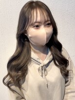 hyon myon/RISEbyREVO 綾瀬店【ヒョンミョン】&nbsp;ハッシュカット/デザインカラー/グレージュ[綾瀬駅/韓国ヘア]