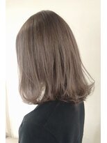 ユーフォリア 新宿通り(Euphoria) 【Euphoria】外ハネ☆パールグレージュ☆ミディアムボブ