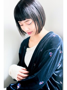 ワク(WAKU) 【WAKU】トリートメントが決めての切りっぱなしボブ