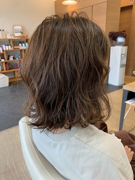 ベルポートヘア(Bellport hair) 外ハネワンレンスタイル