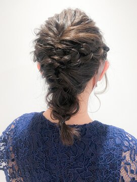 マイラ 銀座(myla) 後れ毛くるりんぱ編み込み結婚式二次会ヘアアレンジアップ☆