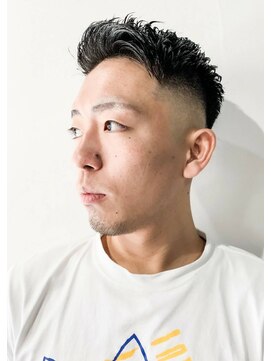 フジヤマ バーバー ショップ(FUJIYAMA BARBER SHOP) 七三オールバックツイストパーマコンマヘア