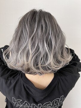 ラフトーキョウセカンド(RAF TOKYO 2nd) NAOスペシャルバレイヤージュ×ホワイティグレー