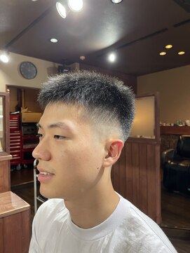 カットスペース キャロル(CUT SPACE CAROL) フェード