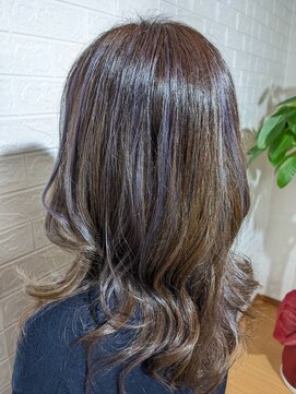 レイア(Leia) 艶髪