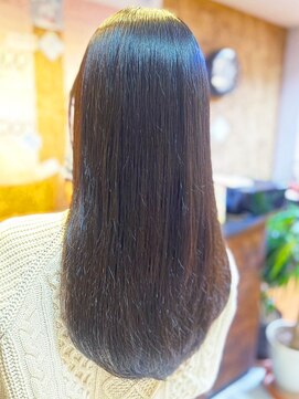 アークスヘアー 20代30代40代髪質改善ショコラブラウン艶感ストレートロング