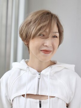 フェリチタ ひばりヶ丘(FELICITA) 大人女性のハイトーンショートヘア