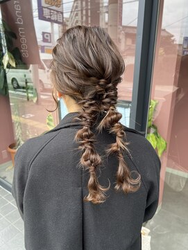 グランミーツ(Grand meets) ツイン編み下ろしスタイル