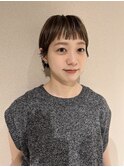 オン眉丸みショート